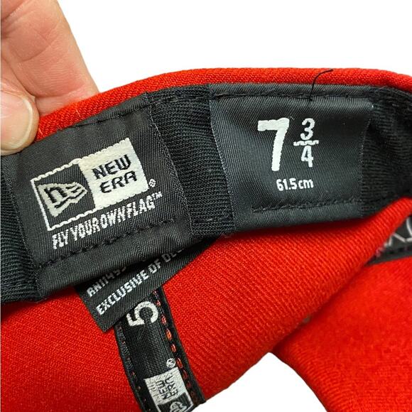 Texas Rangers Mens 7 3/4 Red Hat/Cap from New Era Official On-Field - Picture 5 of 5